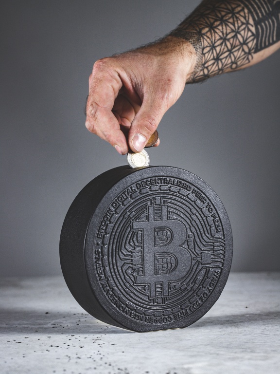 Bitcoin keramická pokladnička